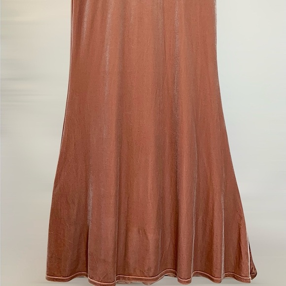 REVELRY Dakota Velvet Maxi Dress Size 10 in Blush Pink - Picture 4 of 8
